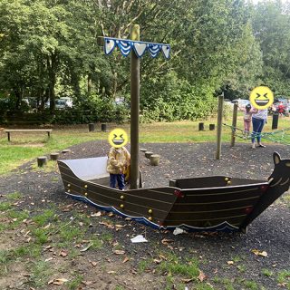 Play Boat